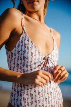 Jelene One Piece - Oxford -VitaMode Store 240112 skatie 4498 edit