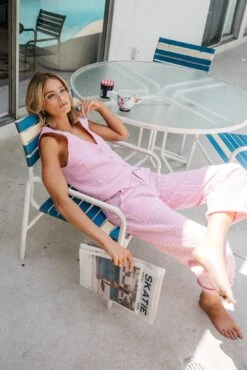 Beau Vest - Pink Seersucker -VitaMode Store 240514 skatie 1073 1a494e96 dc1e 456f a87a 82e56e34e998