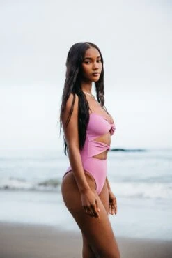 Lisa One Piece - Lilac 19 Lisa One Piece - Lilac -VitaMode Store 240530 skatie 1244 Edit