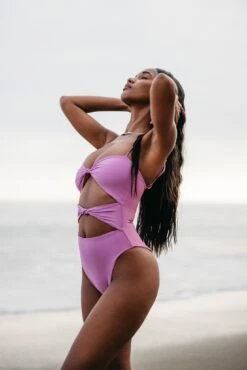 Lisa One Piece - Lilac 15 Lisa One Piece - Lilac -VitaMode Store 240530 skatie 1270 Edit