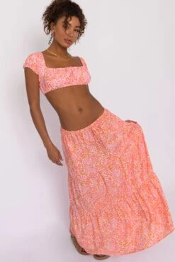 Kristina Skirt - Flora -VitaMode Store DSC 4177 Edit 1339bfe5 746b 4673 aaa4 15acd5569310