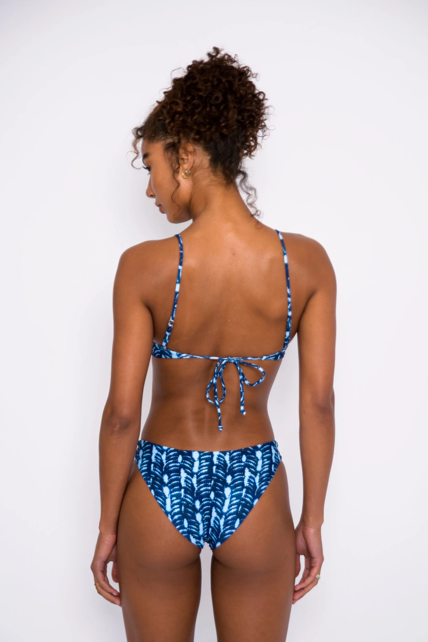 Cheryl Bottom - Azul 1 Cheryl Bottom - Azul