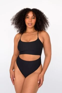 Madison One Piece - Black -VitaMode Store SKATIE BlackRe stockCURVE 36