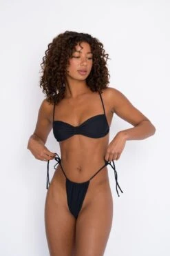 Juliana Top - Black -VitaMode Store SKATIE Blackrestock 84