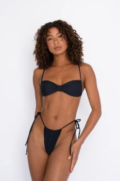 Juliana Top - Black -VitaMode Store SKATIE Blackrestock 86