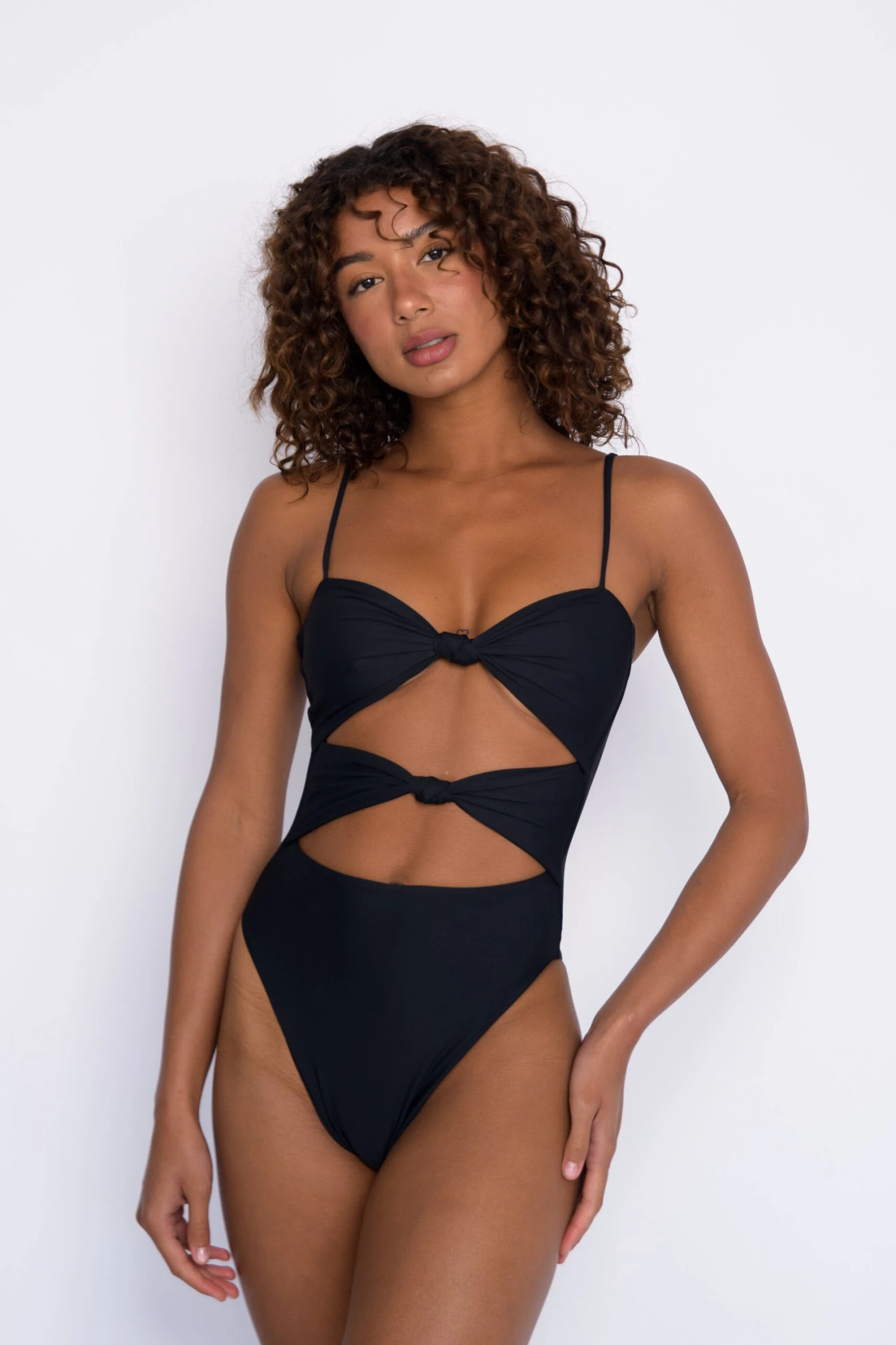 Lisa One Piece - Black 2 Lisa One Piece - Black - Image 2