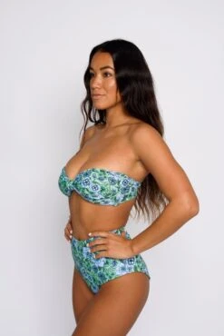 Lyndi Top - Cardiff -VitaMode Store SKATIE Cardiff 76 f5ee4f19 d5d6 45d9 8426 0fc34259c697