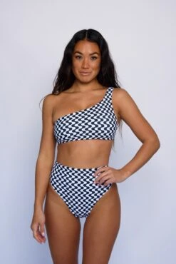 Ellis Top - Dogtown -VitaMode Store SKATIE Dogtown 35 pp Edit