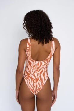 Chloe One Piece - Tunnels 11 Chloe One Piece - Tunnels -VitaMode Store SKATIE Tunnels 8 Edit