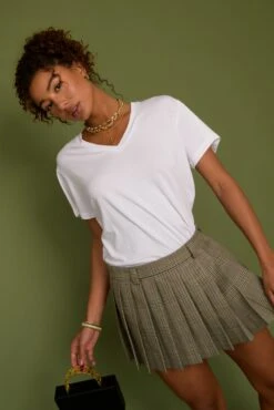 Hubby Tee - White -VitaMode Store SKATIE White 111 Edit