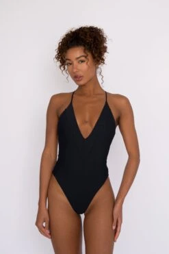 Susan One Piece - Black 9 Susan One Piece - Black -VitaMode Store SKATIE black 10 d7241db0 4d0f 4e20 bc4e 3bbddc60fe48