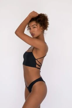 Dakota Top - Black -VitaMode Store SKATIE black 141 38b40181 652b 4d3e 919f 4fbf165351f3