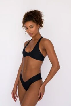 Jasmine Top - Black -VitaMode Store SKATIE black 211 4b43fb42 e61d 4c67 953c 8401a7d30877