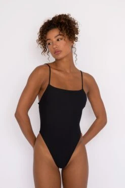 Resa One Piece - Black -VitaMode Store SKATIE black 80 b590bc77 b3e1 4bdf 9f2e 17fa3d3f052c
