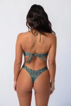 Lyndi Top - Alabama 16 Lyndi Top - Alabama -VitaMode Store Skatie croc 47 pp 7dbde9a7 8c17 4971 bd0e e3fb1cb10904